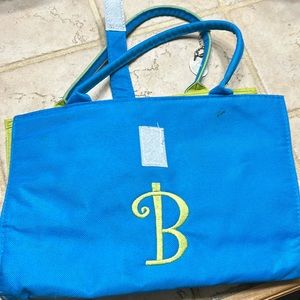 B Toiletry bag